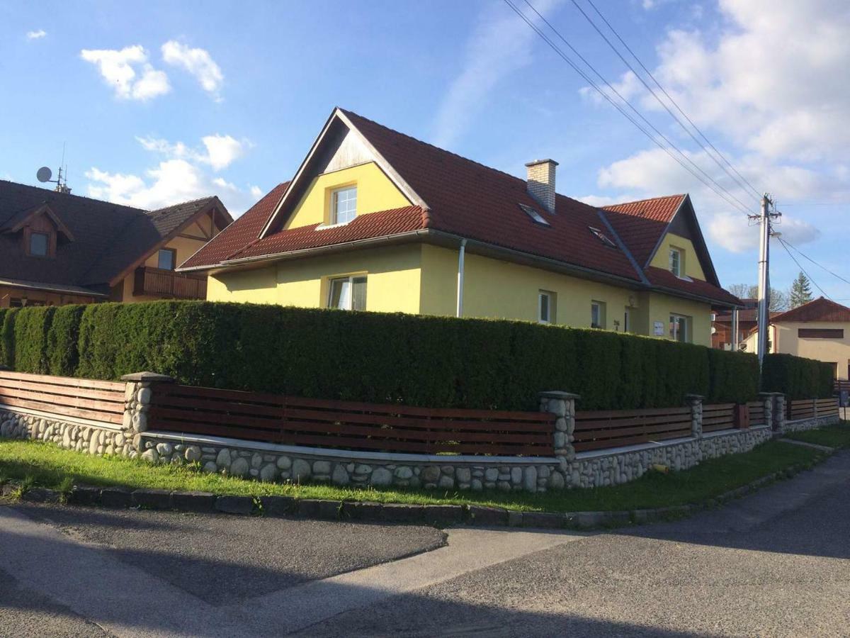 Privat Harencar Lägenhet Stará Lesná Exteriör bild